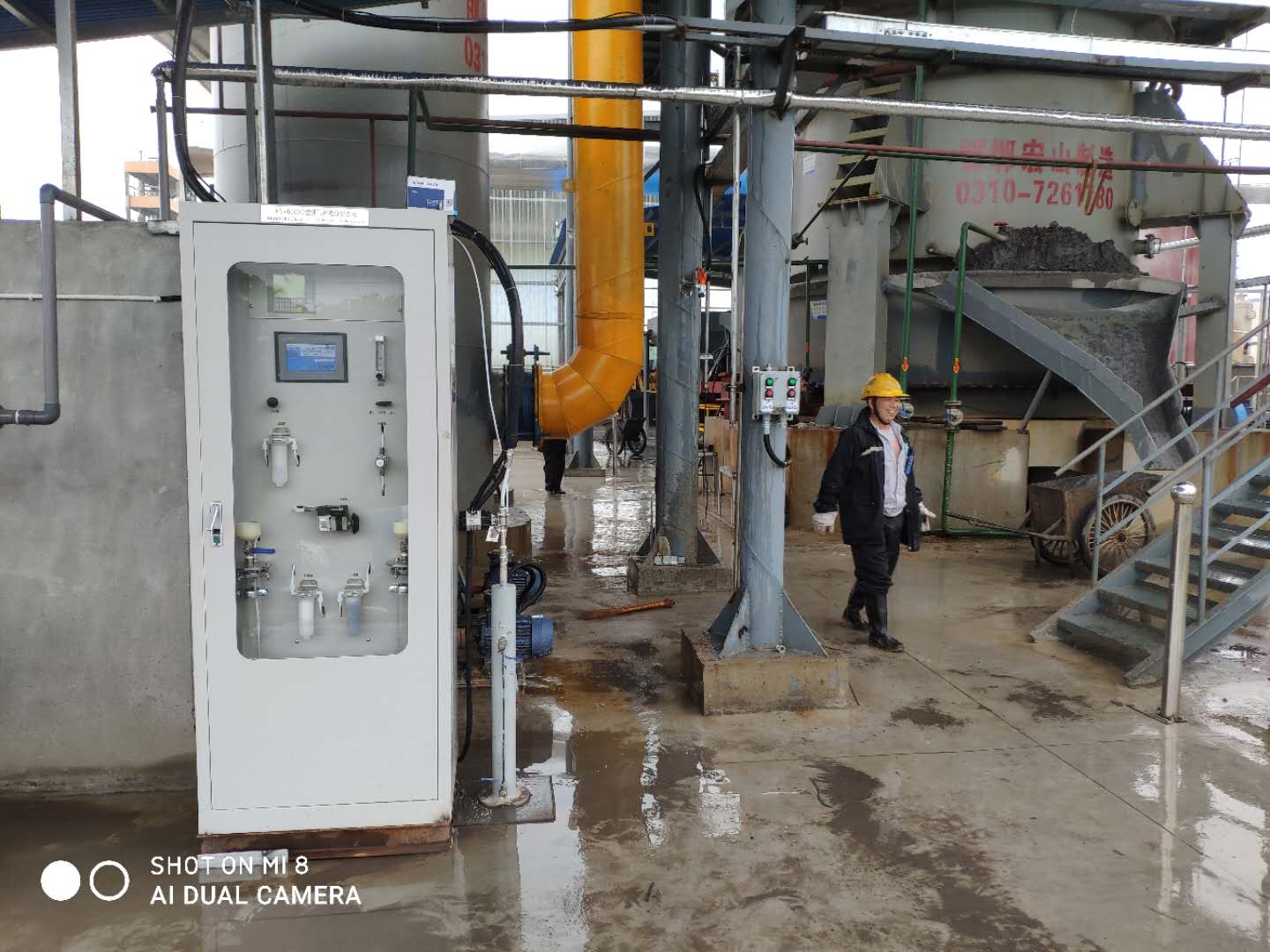 安徽某新材料有限公司--发生炉煤气分析系统安装现场