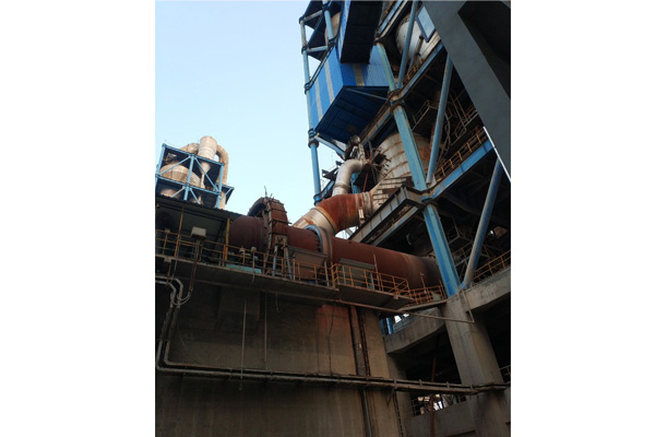 石家庄某水泥厂- 磨机煤粉仓在线检测CO、O2安装现场